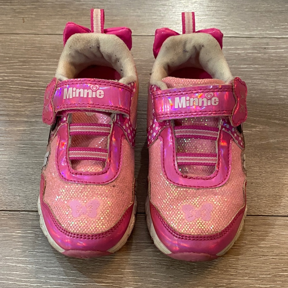 Minnie Mouse Size 9 Sz 9T Girls Pink Kids Sneakers Light Up Bow Disney Sparkle - Picture 2 of 7